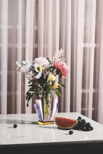 Carica l&#39;immagine nel visualizzatore di Gallery, VASE
